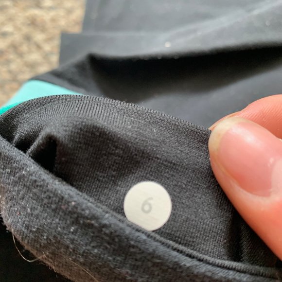 Lululemon Reversible Yoga Pants - Picture 3 of 4